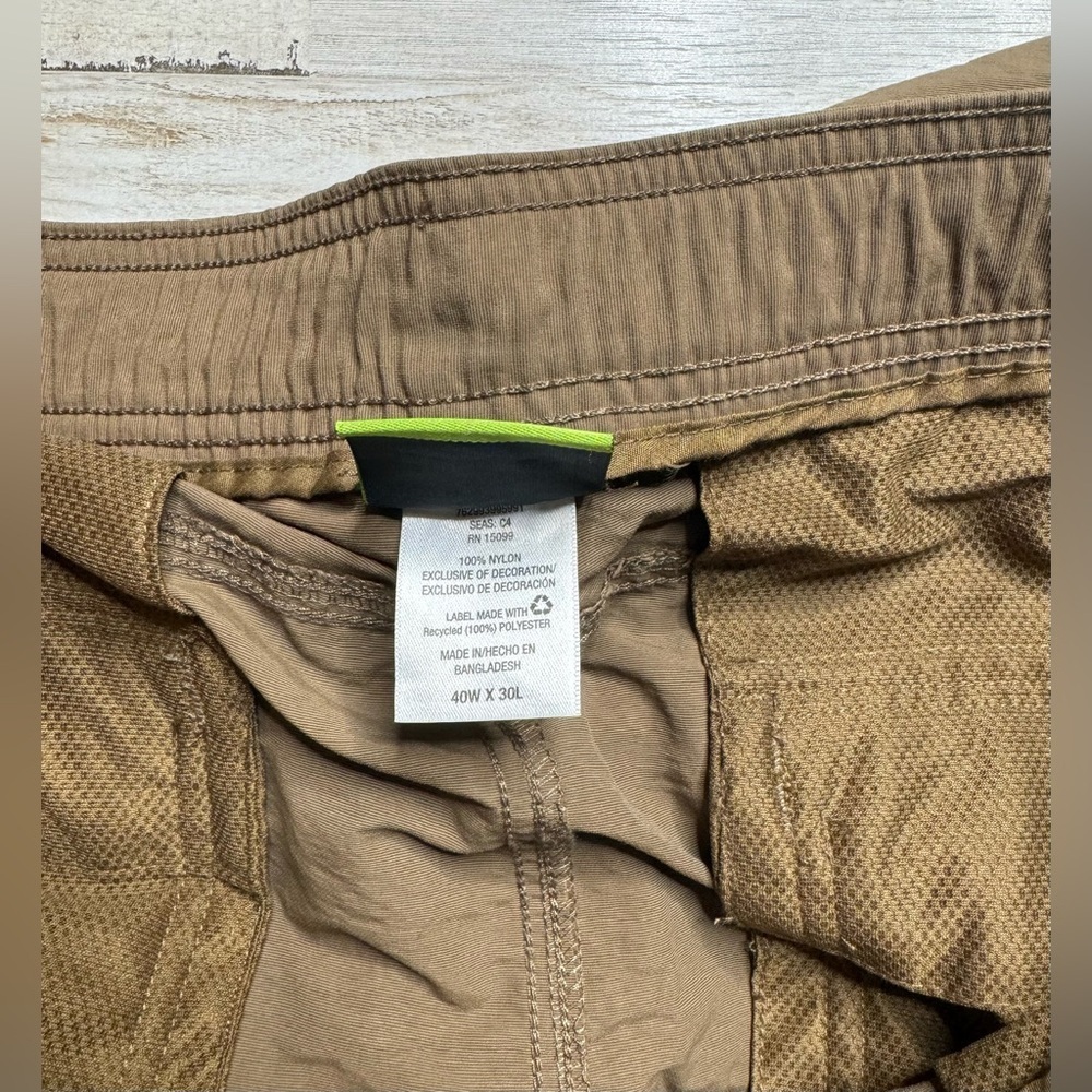 Nordic Track Pants Mens 40x30 Brown Nylon Stretch Loose Cargo Convertible - Picture 5 of 9